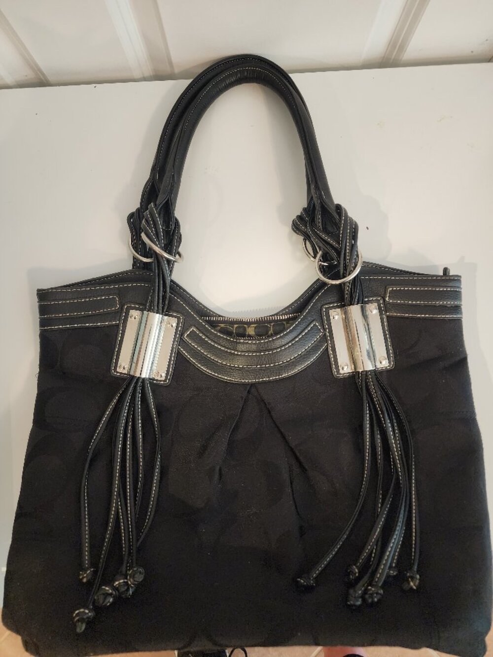 COACH Black Signature Canvas Tote Handbag Silver Hardware Tassel Details F04U-13